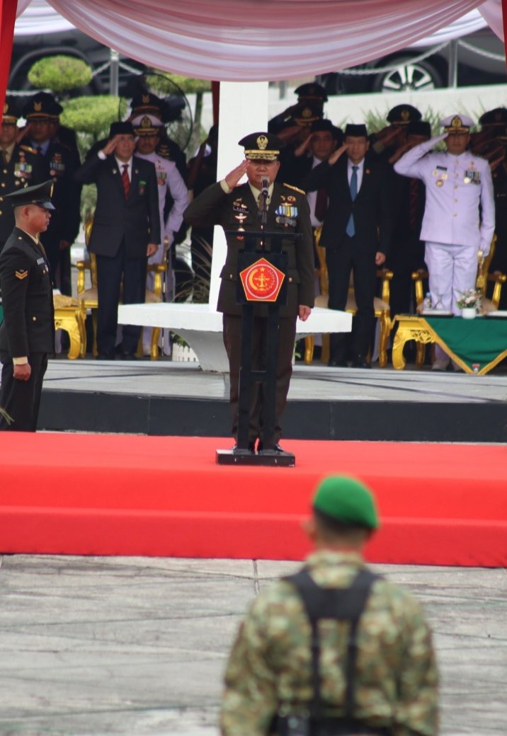 HUT TNI ke-81 di Pekanbaru, Kodam XIX/Tuanku Tambusai Tampilkan Soliditas dan Kesiapan Prajurit