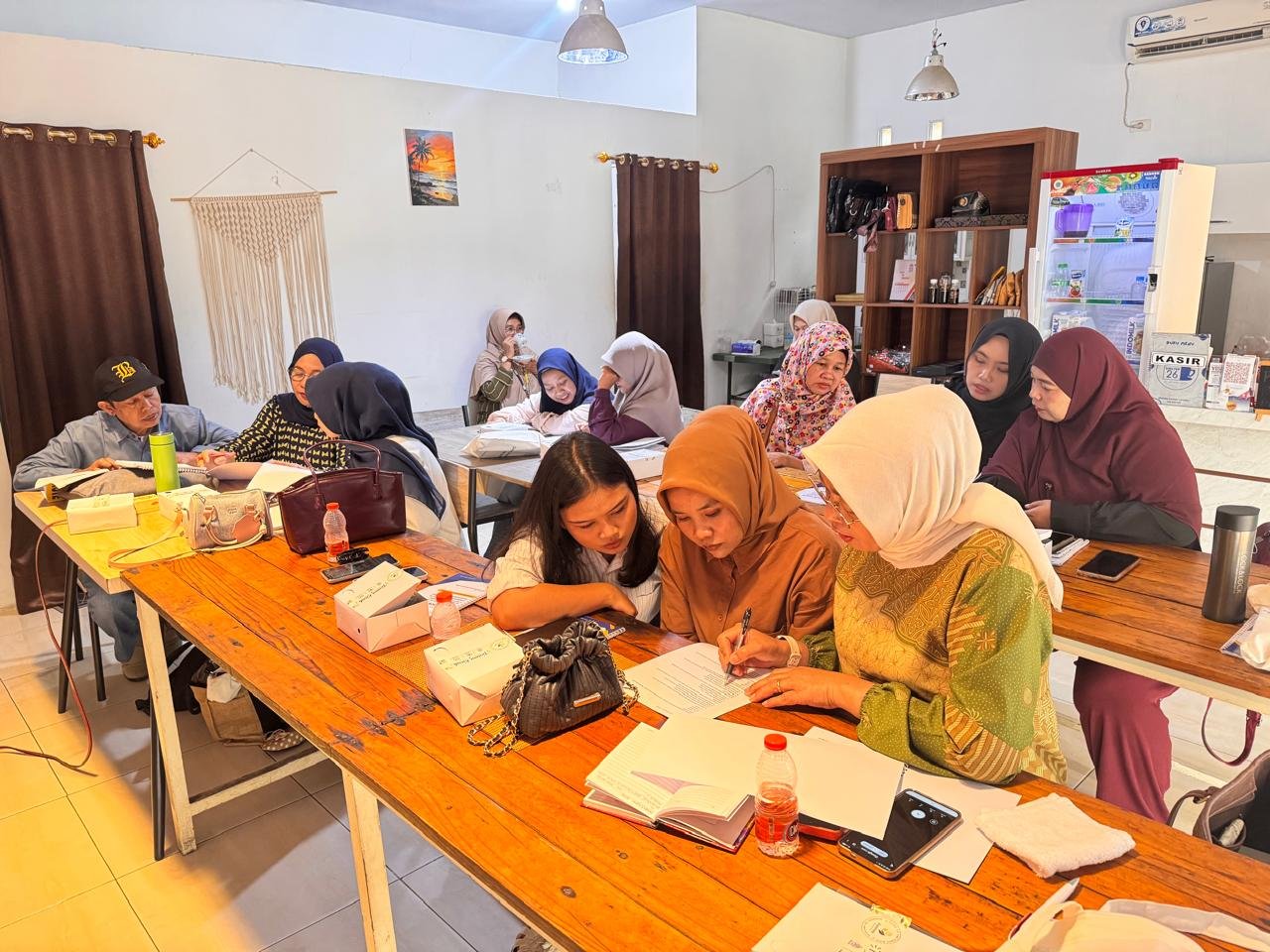Kolaborasi IPB,UNRI dan ASBF Riau dalam pendampingan UMKM di Riau