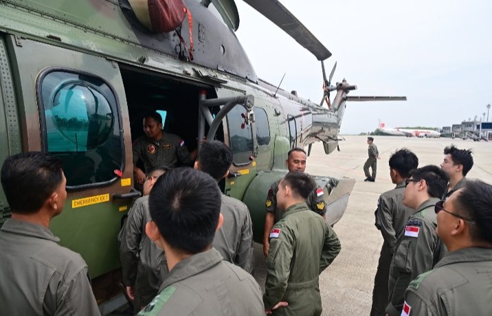 Latma Manyar Indopura 2026, TNI AU dan RSAF Saling Berbagi Pengalaman Operasional Helikopter