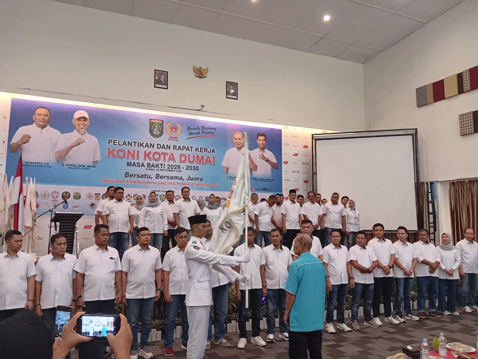 Abdul Kadir Jailani Resmi Ketua KONI Dumai, Bawa Semangat “Bersatu, Bersama, Juara”